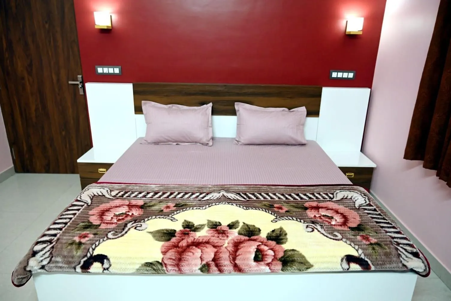 Elephant House - Studio Rooms Varanasi Pensión