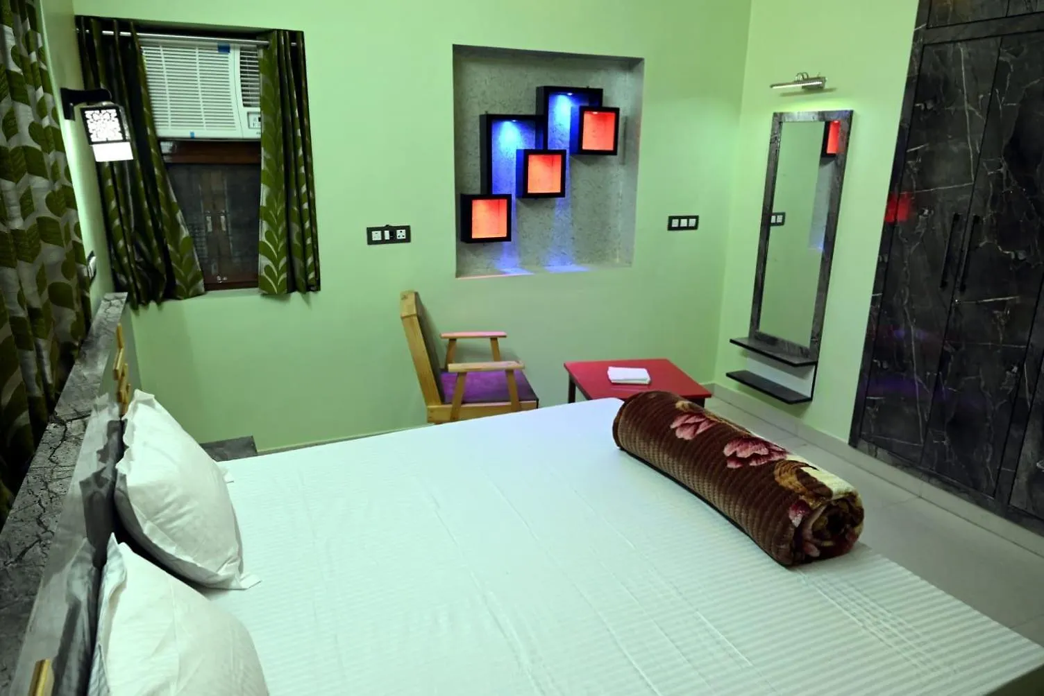 Elephant House - Studio Rooms Varanasi India